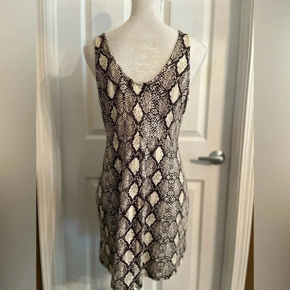 Sadie & Sage‎ snake print dress size M - Picture 5 of 8